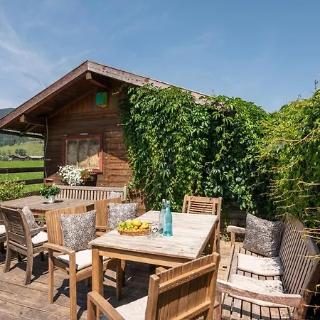 Stadler מלון דירות 3*