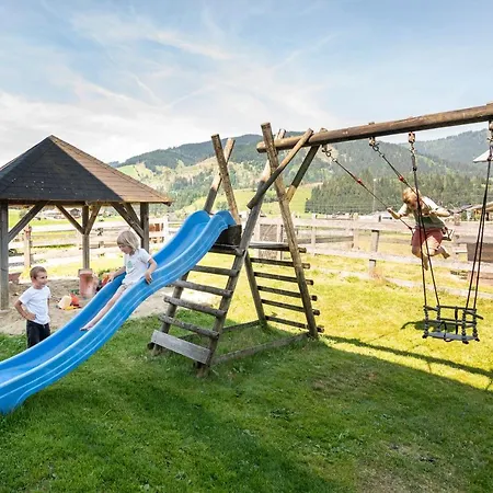 Stadler מלון דירות