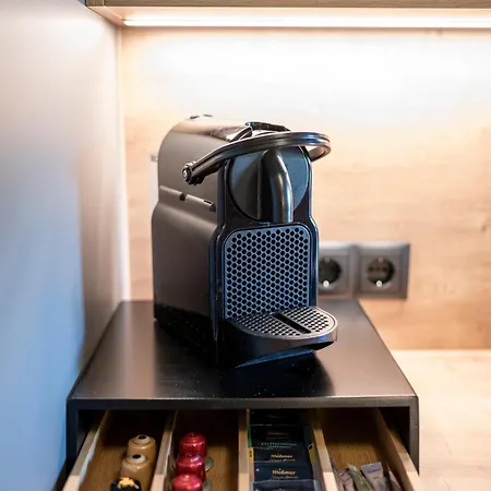 Stadler מלון דירות פלאכאו