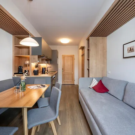 Stadler 3* פלאכאו