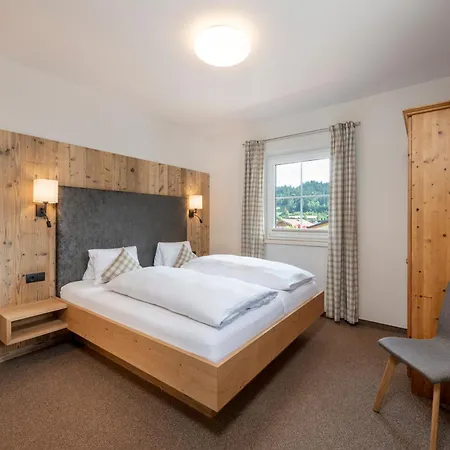 Stadler פלאכאו