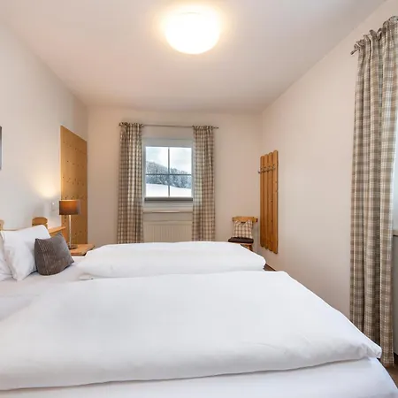 מלון דירות Stadler 3*