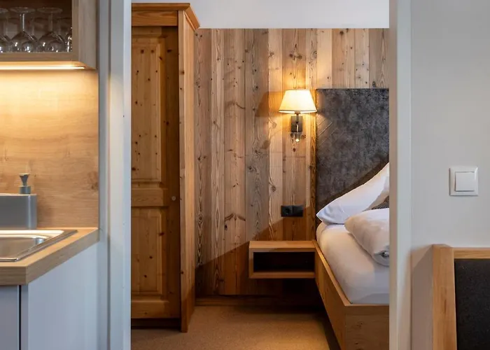 Stadler Aparthotel 3*